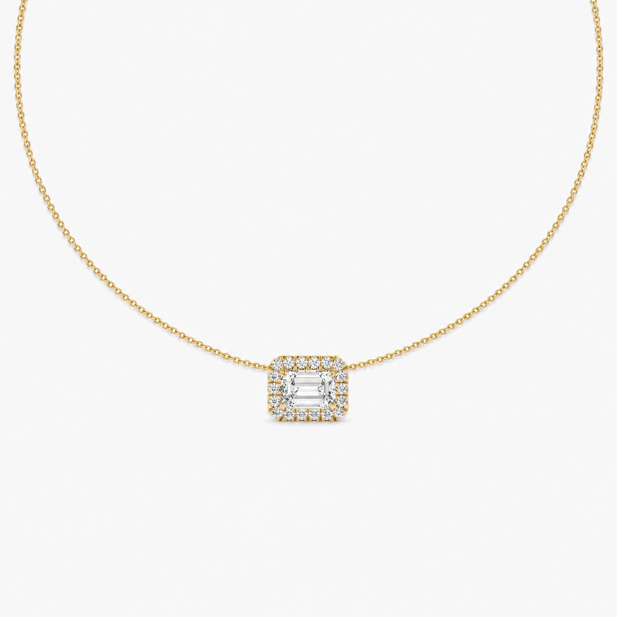 Divina emeral halo necklace