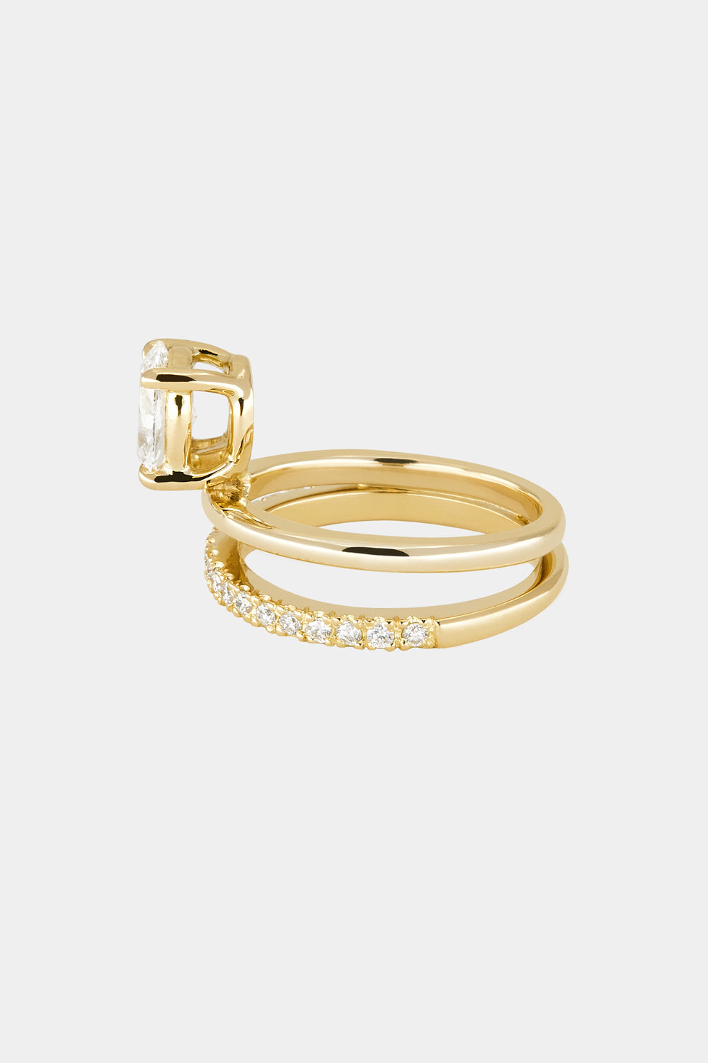 The Signature Double-Band Oval Solitaire