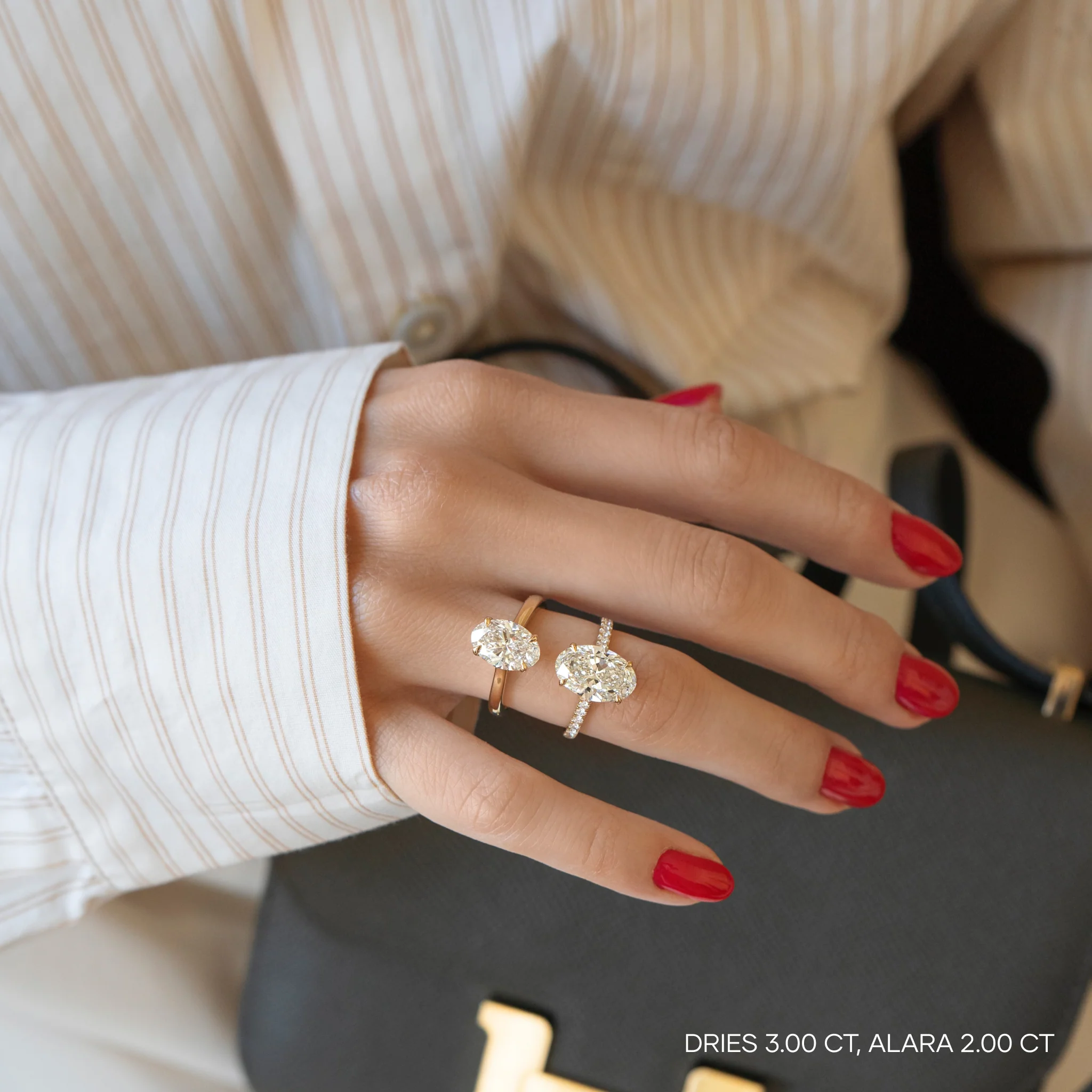 Dries Pavé Oval Halo Ring